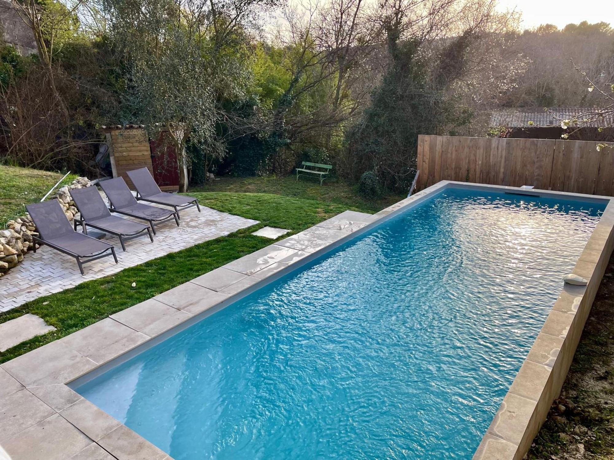 Maison & Jardin Coeur Luberon Classe 4 Etoiles Peypin-d'Aigues Exterior photo