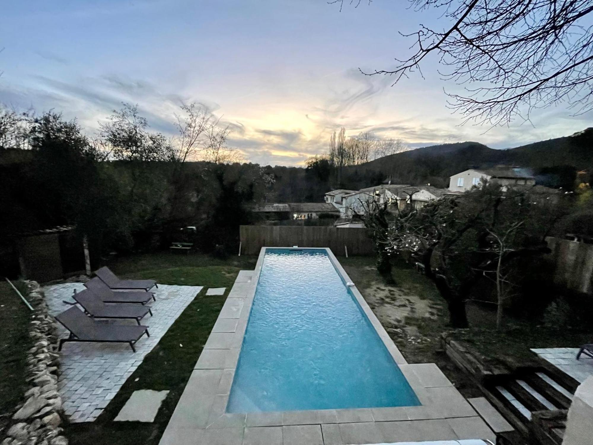 Maison & Jardin Coeur Luberon Classe 4 Etoiles Peypin-d'Aigues Exterior photo